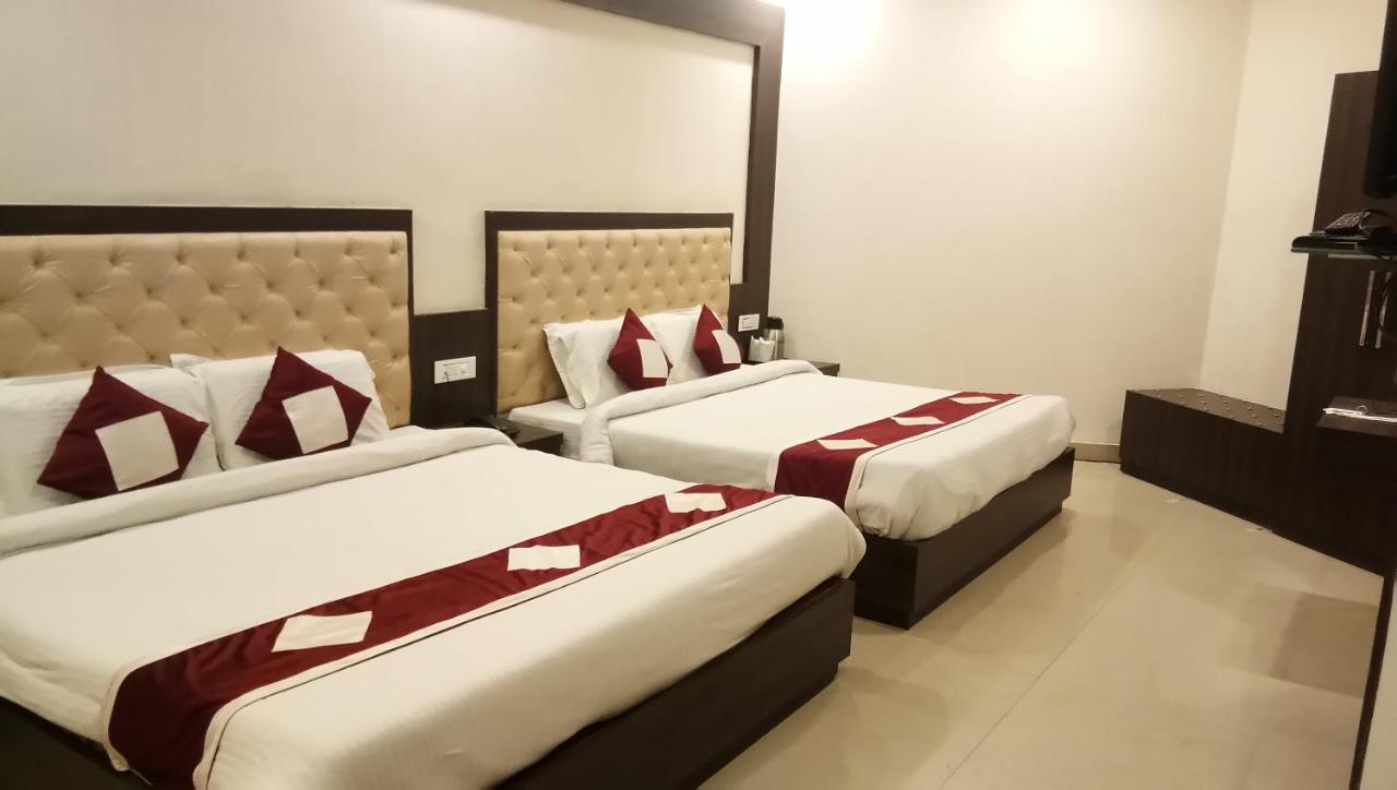 Hotel Krishna Katra  Exterior photo