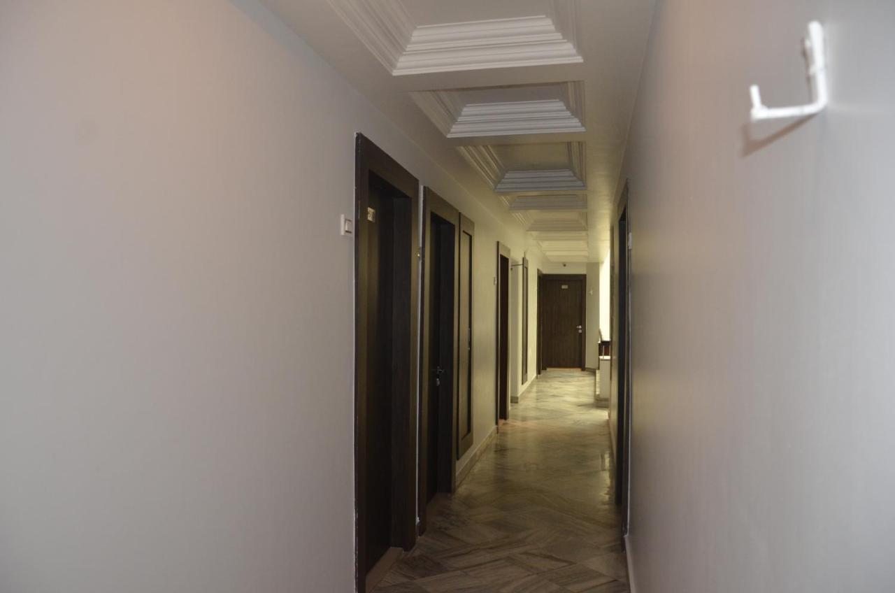 Hotel Krishna Katra  Exterior photo
